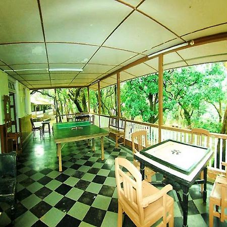 Cecil Hotel Matheran Extérieur photo
